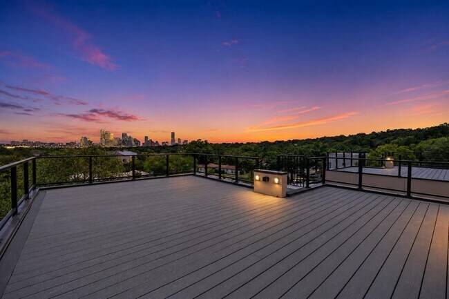 Building Photo - 1403 Barton Hills Dr