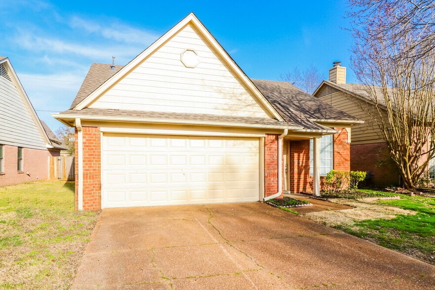 Building Photo - 2268 Lake Hill Ct