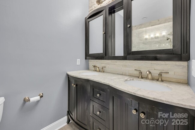 Building Photo - 18710 Ramsey Cove Dr