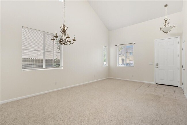 Building Photo - 9074 Piazza Ct