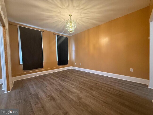 Building Photo - 720 Springfield Ave