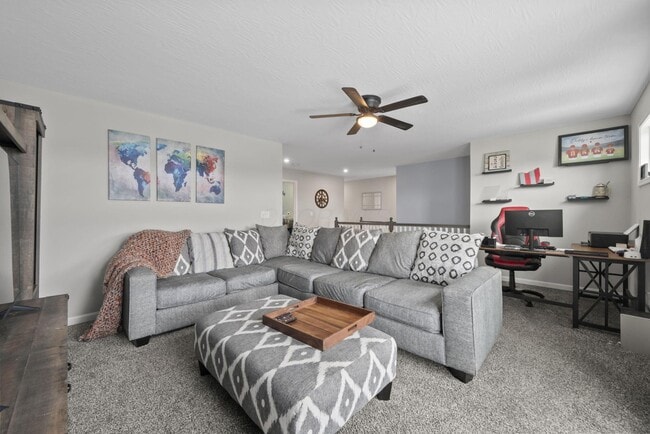 Building Photo - 1059 Honeycomb Ln