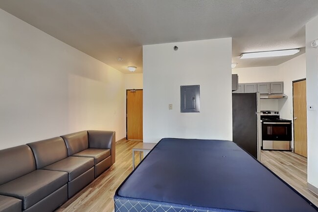 Building Photo - 216 Stanton Ave