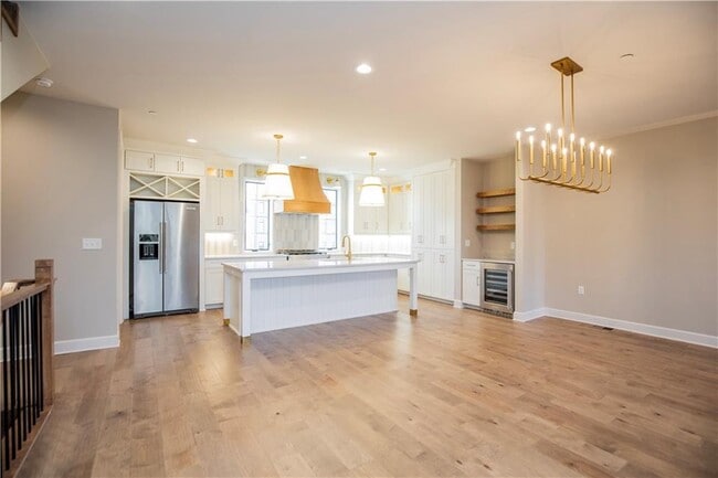 Building Photo - 4111 S Champions Dr