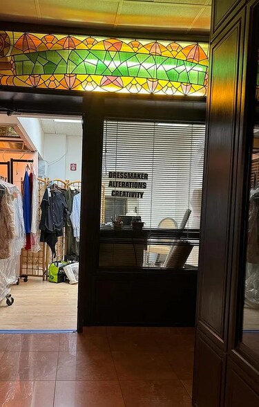 On Site Seamstress - 600 NE 36th St