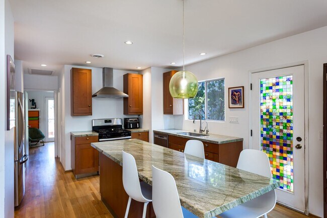 Building Photo - Charming Home in Heart of Normal Heights