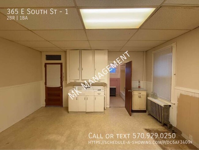 Building Photo - 2 bed/1 bath