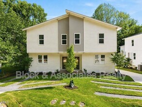 Building Photo - 2815 Wilcox Pl