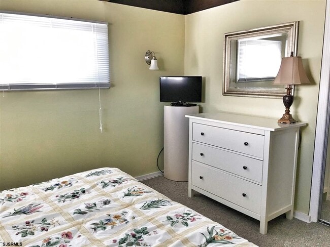 Building Photo - 316 N Vendome Ave