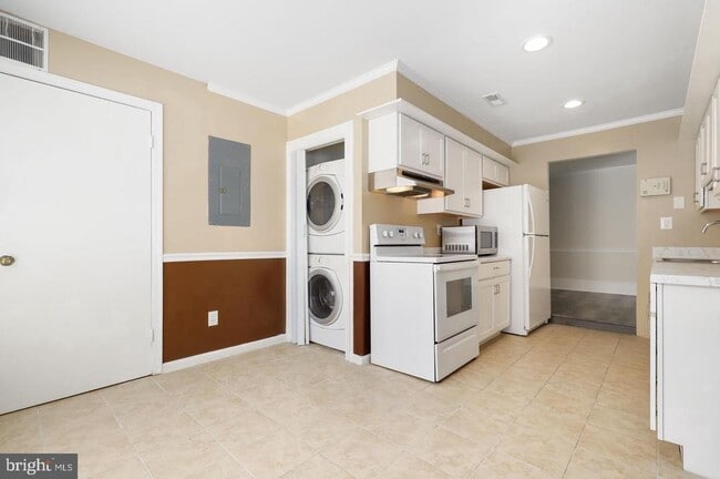 Building Photo - 20218 Halethorpe Ln
