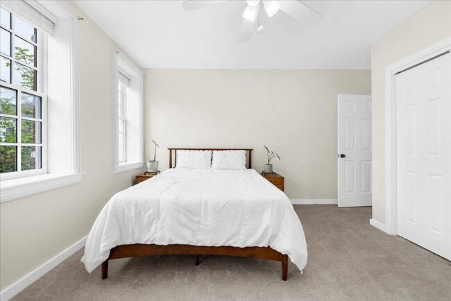 Building Photo - 656 Washington Blvd