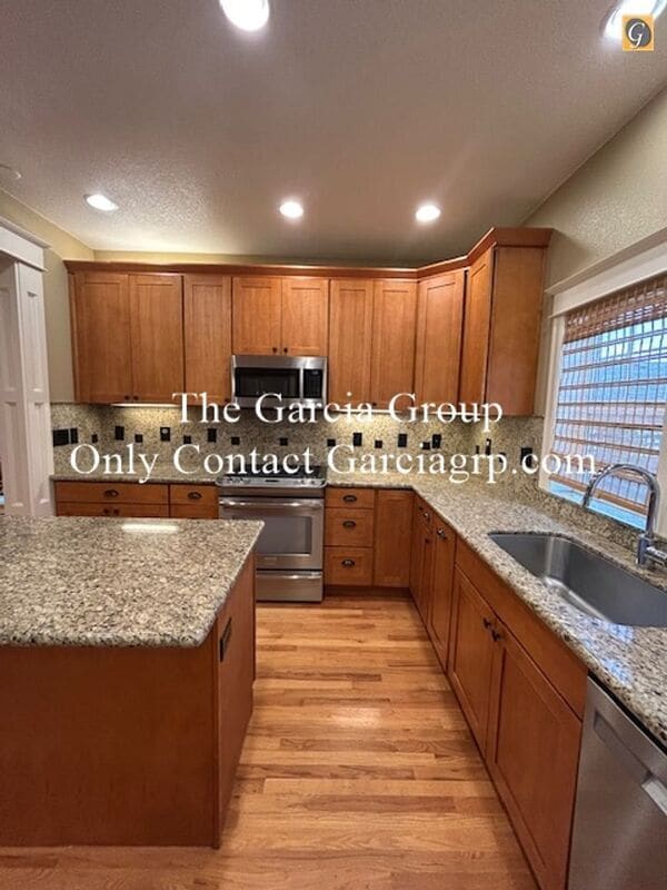 Building Photo - 4720 NE 26th Ave