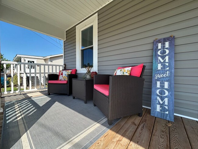 Building Photo - Welcome to this charming 3 bedroom home in Suffolk "ASK ABOUT OUR ZERO DEPOSIT"