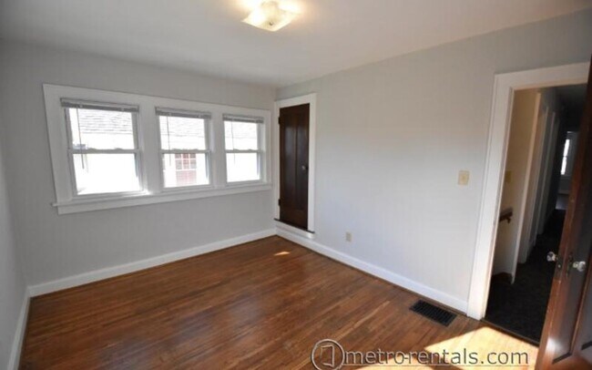 Building Photo - 87-89 W California Avenue