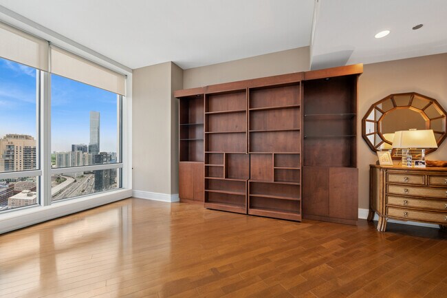 Building Photo - 401 N Wabash Ave