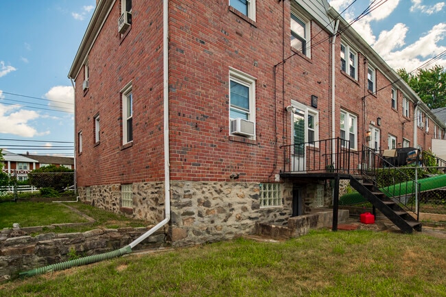 Building Photo - 710 Edmondson Ave