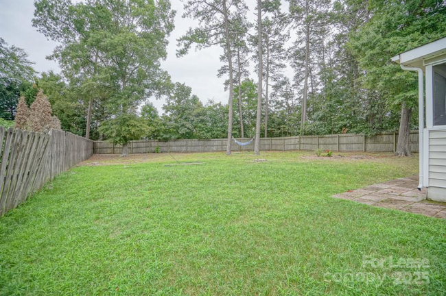 Building Photo - 9832 Ashburton Dr