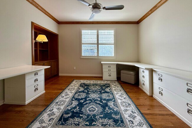 Building Photo - 1876 Heritage Way