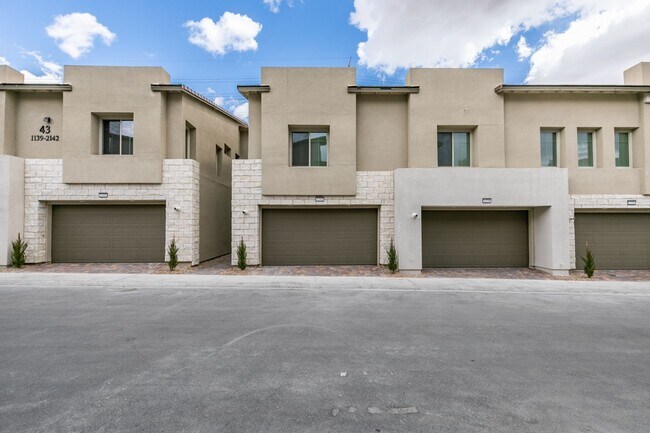 Building Photo - GORGEOUS SUMMERLIN WEST COMMUNITY**TONS OF UPGRADES*CITY AND STRIP VIEWS*COMMUNITY POOL AND SPA*