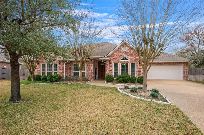 Primary Photo - IMMEDIATE MOVE IN! Gorgeous 4 bedroom 3 ba...