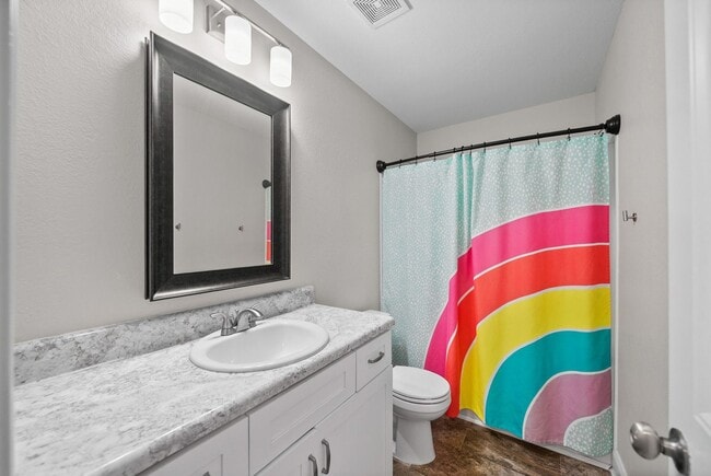 Building Photo - 1004 Black Oak Cir