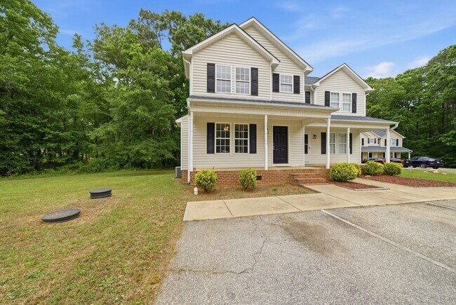 Building Photo - 201 Tonylee Ct