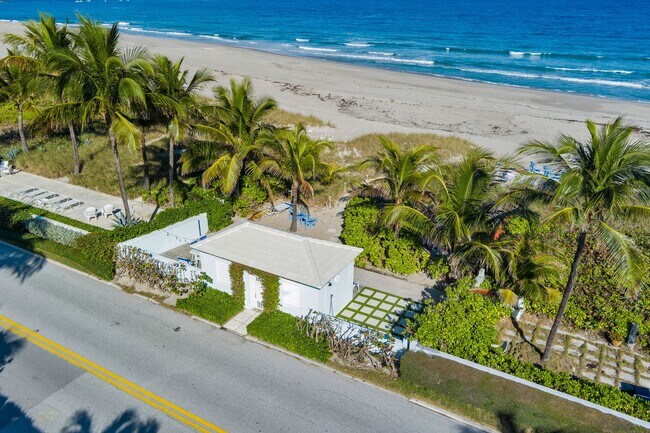 Building Photo - 230 Osceola Way