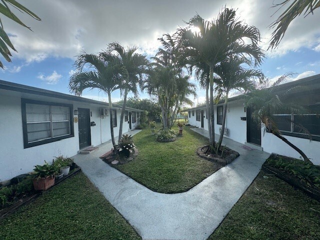 Floorplan - 108-128 NW 2nd Ave