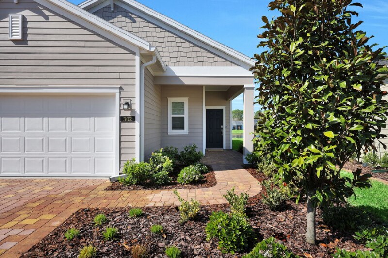 Building Photo - 302 Lake Sinclair St