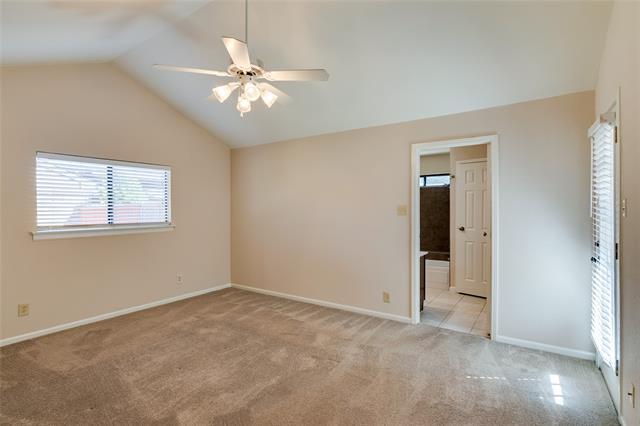 Building Photo - 927 Redcedar Way Dr