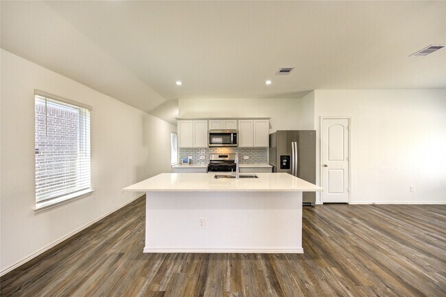Building Photo - 5406 Castlebury Meadows Dr
