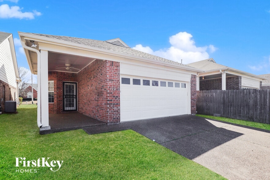 Building Photo - 6870 Manslick Rd