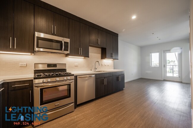 Building Photo - Luxury Two-Bedroom in North Hollywood – On...