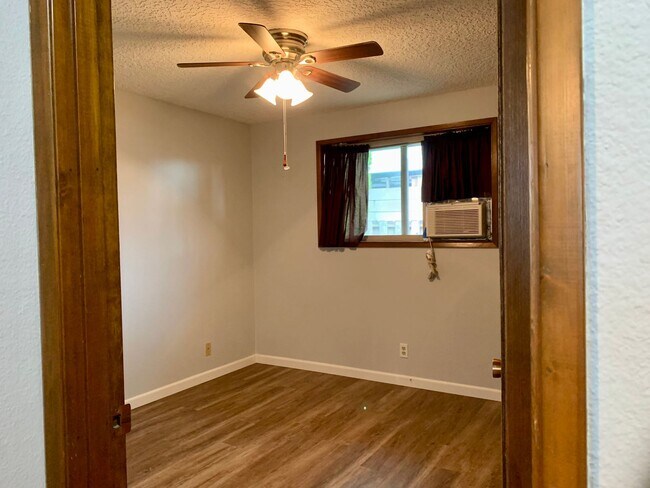 Building Photo - 310/312-Duplex