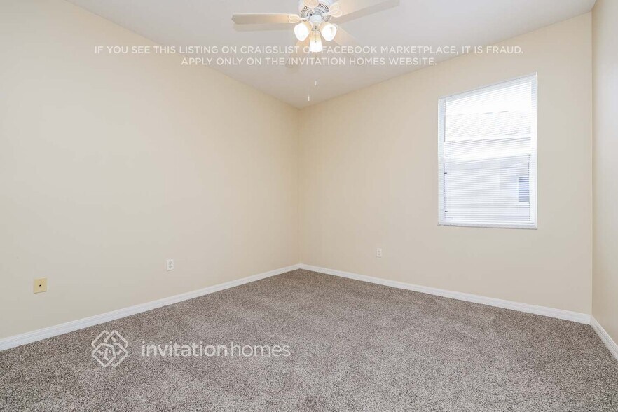 Building Photo - 3231 70th Ct E