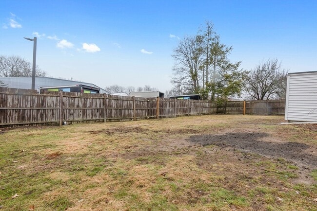 Building Photo - 24 Garden St