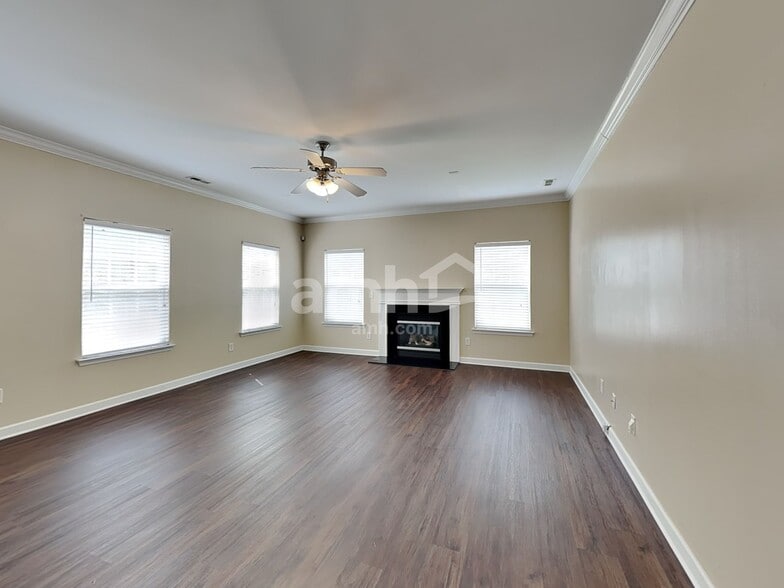 Building Photo - 8539 Suttonview Dr