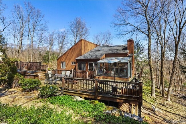 Building Photo - 194 Westchester Ave