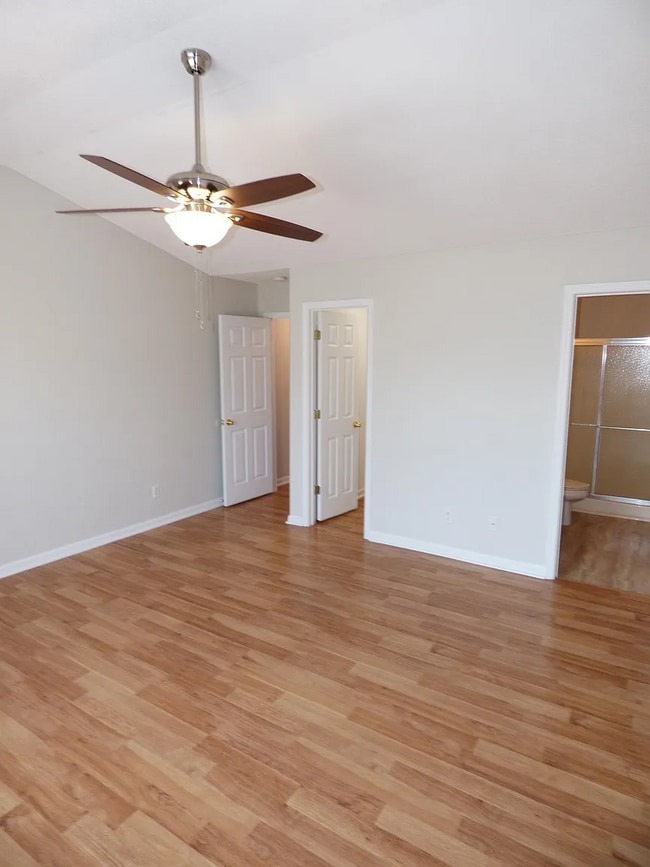 Building Photo - 210 Tibton Cir