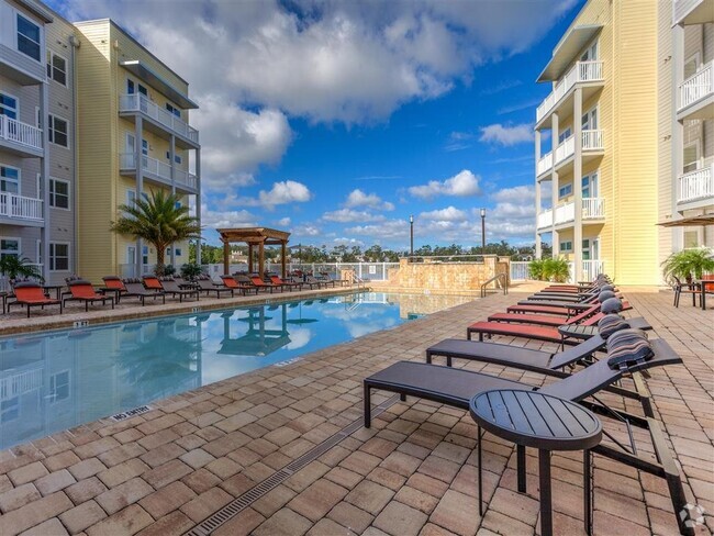 Building Photo - Lake Lofts at Deerwood