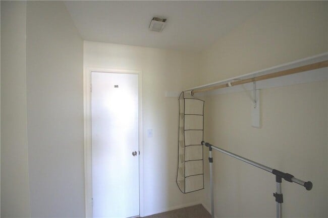 Building Photo - 2507 Whispering Hills Dr