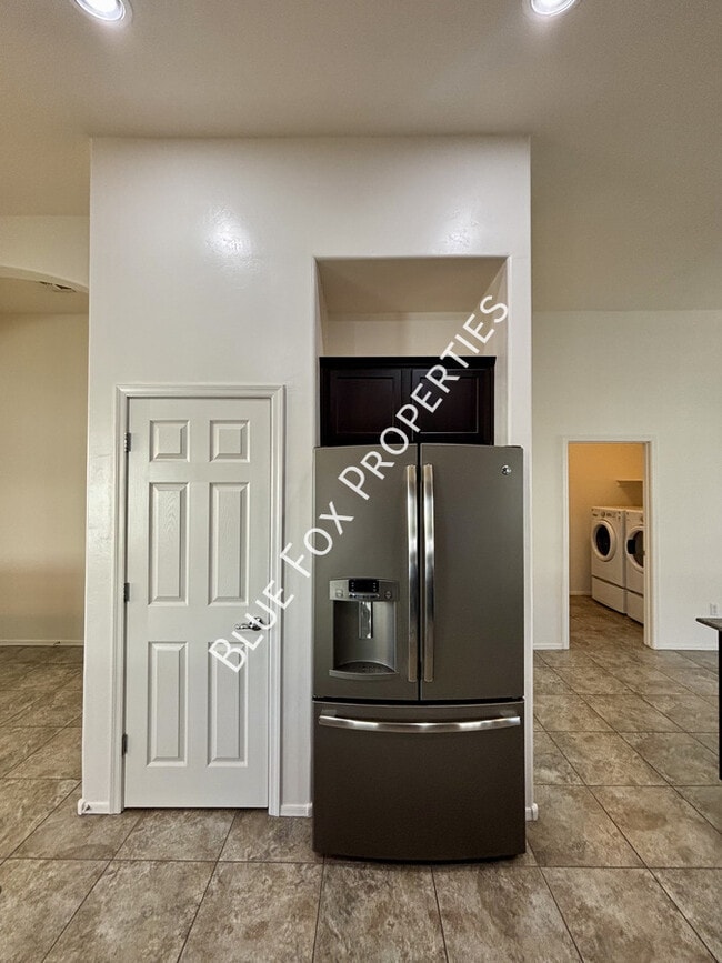 Building Photo - 9906 N Niobrara Way