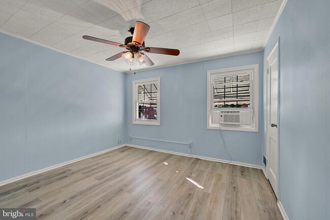 Building Photo - 3 Bedroom Beautiful Home