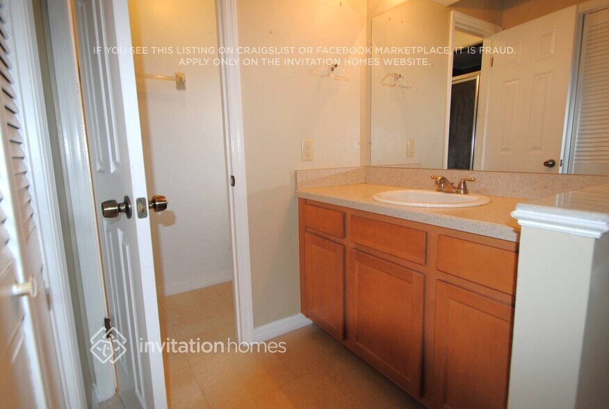 Building Photo - 1272 Balmy Beach Dr