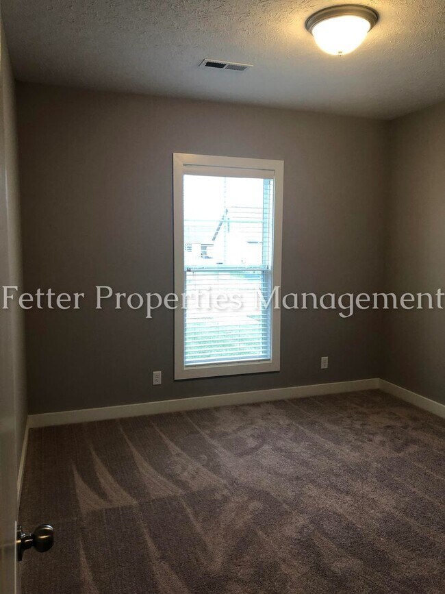 Building Photo - Northside 3 Bedroom 2 Bath Ready for you T...