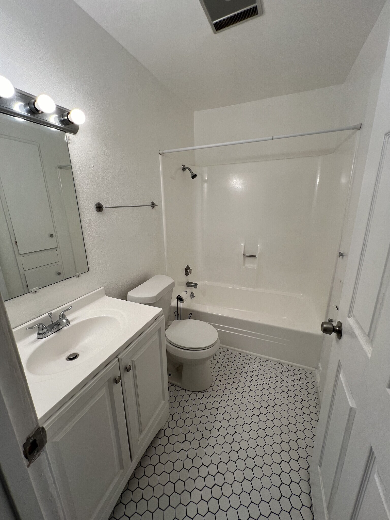 Bathroom - 6700 Montgomery Dr