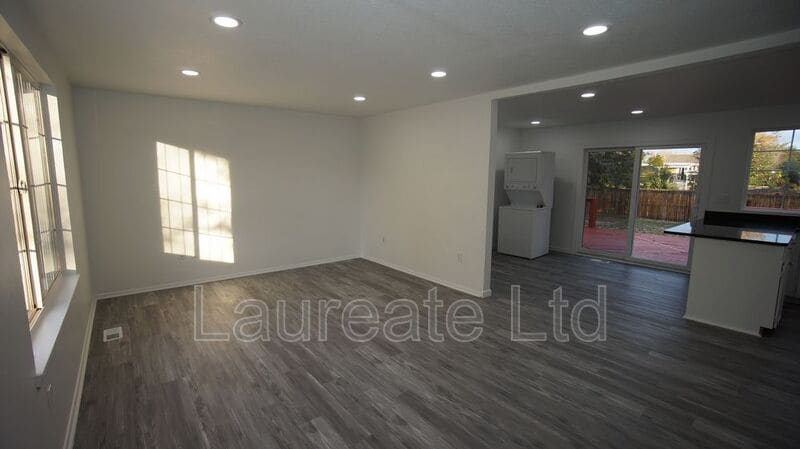 Building Photo - 15559 E Bates Ave