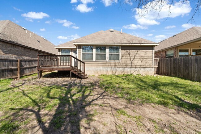 Building Photo - 369 Derby Dr