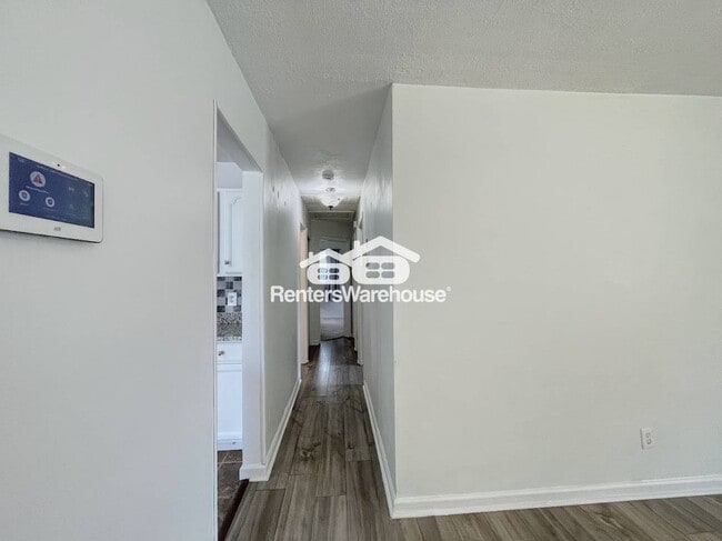 Building Photo - 4945 Paine Ln