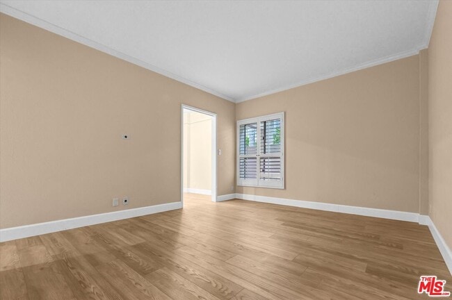 Building Photo - 1131 Alta Loma Rd